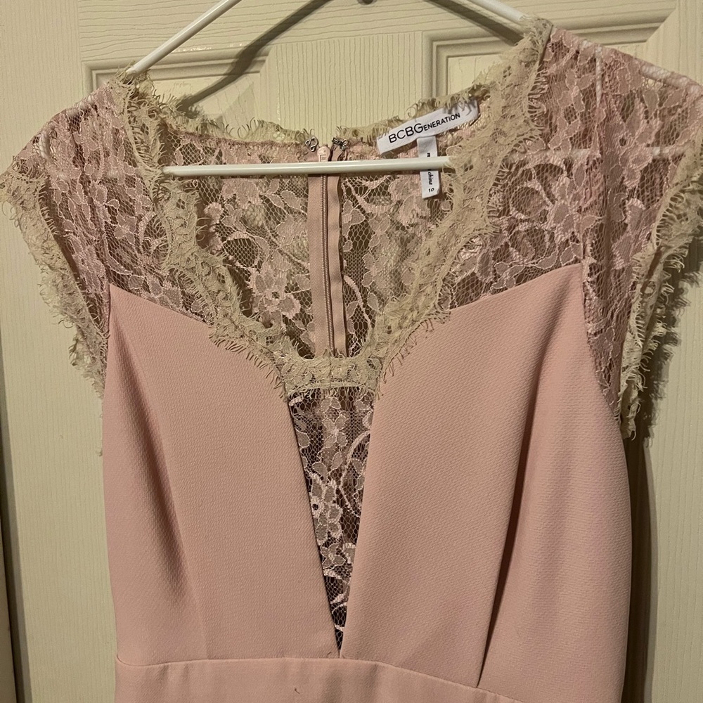 BCBGeneration Blush Lace V-Neck Dress – Size 10 - Picture 2 of 7